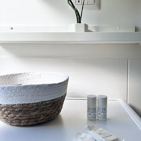 Yellow Sweet Apartment *