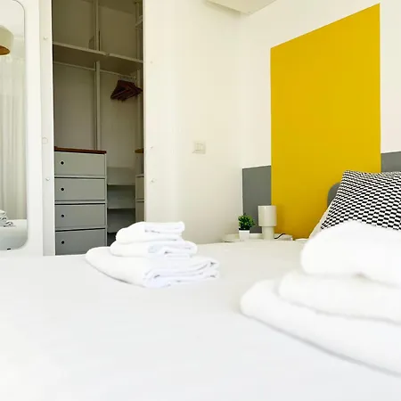 Apartment Yellow Sweet *