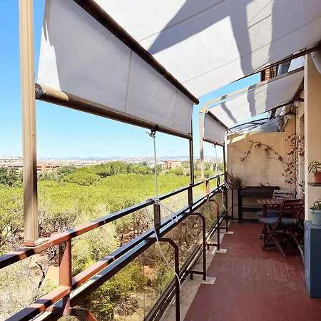 Yellow Sweet Apartment Rome